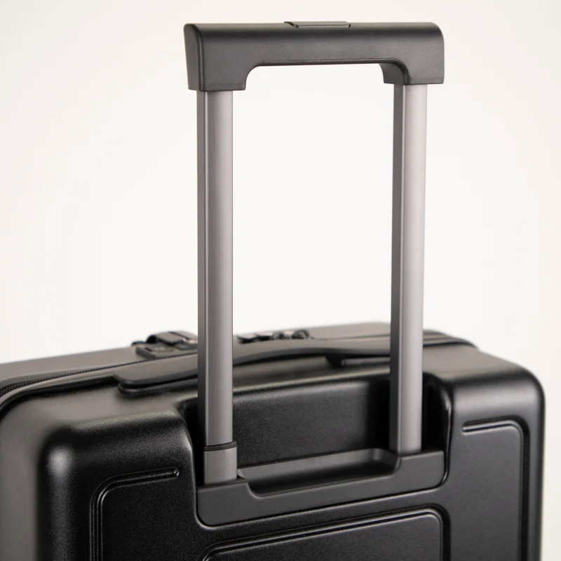 Tracker Carry Pro Hybrid small