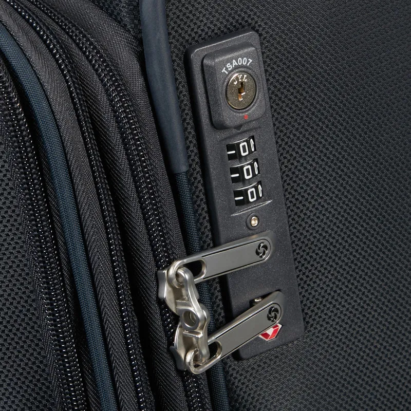 D-Lite Softside 25" Luggage
