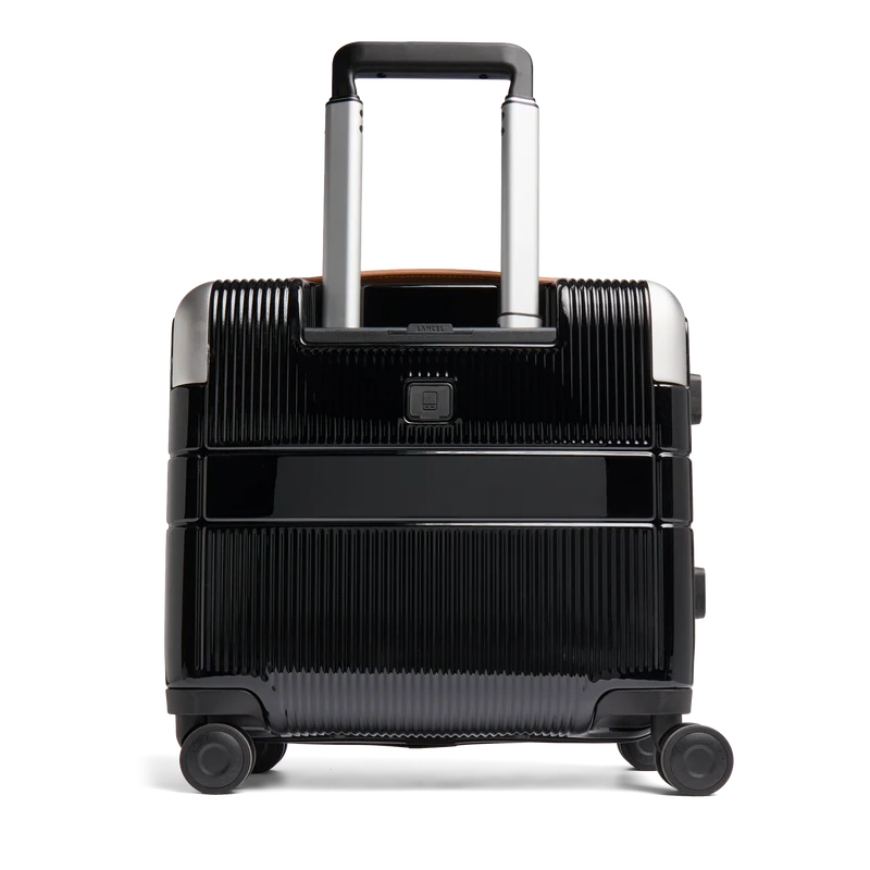 4-WHEEL PILOT ZIP SUITCASE FRONT PANEL