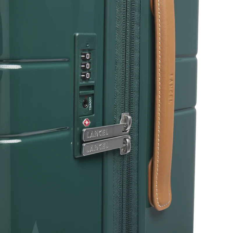 4-WHEEL EXPANDABLE MEDIUM ZIP SUITCASE