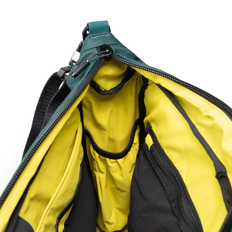 Global Pro Travel Tote 17L