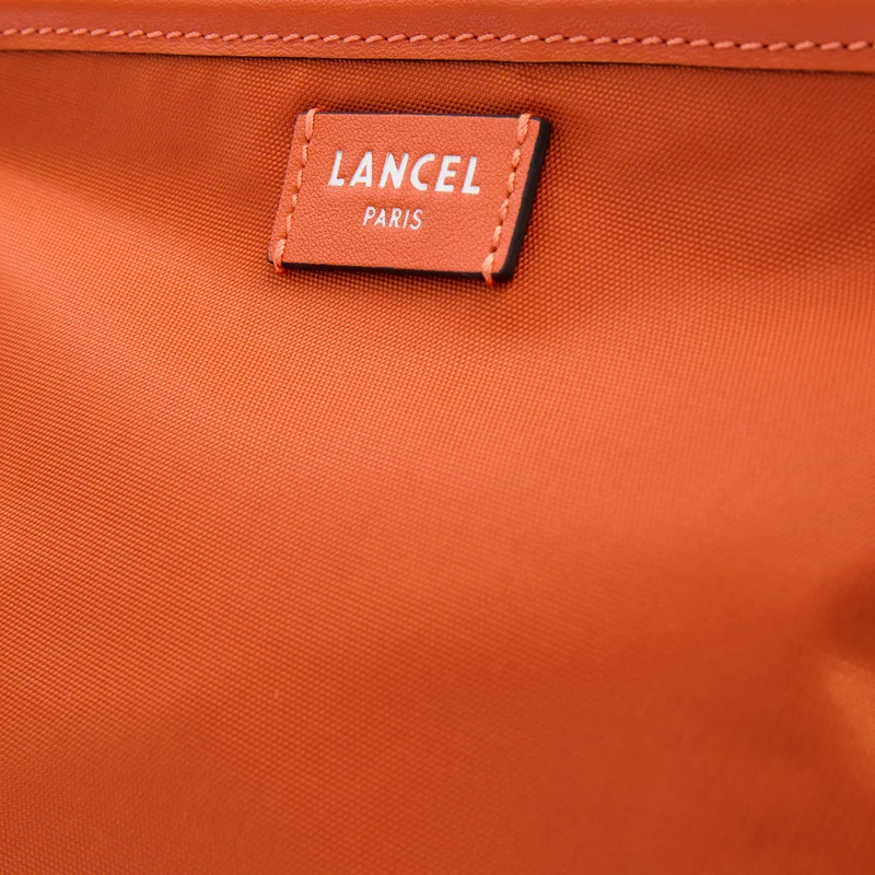 M ZIP WRISTLET POUCH
