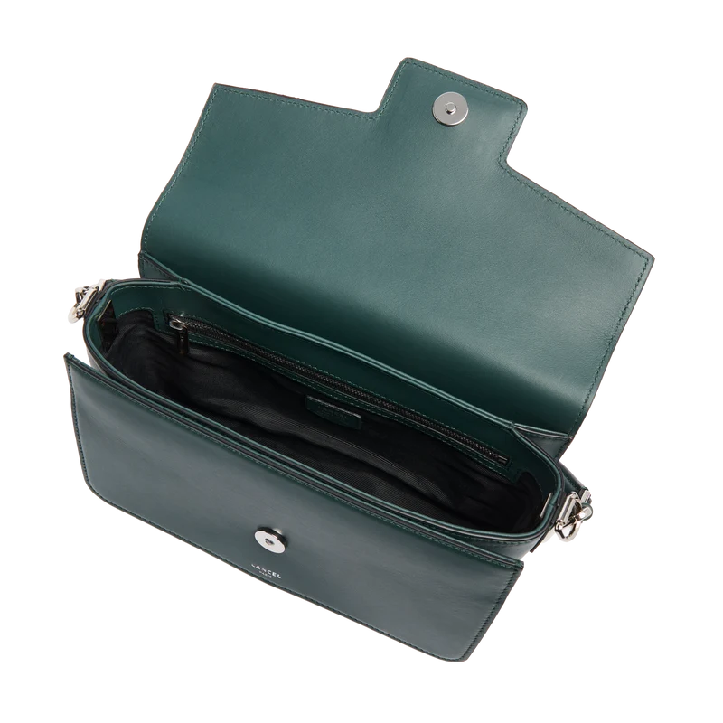 M FLAP BAG