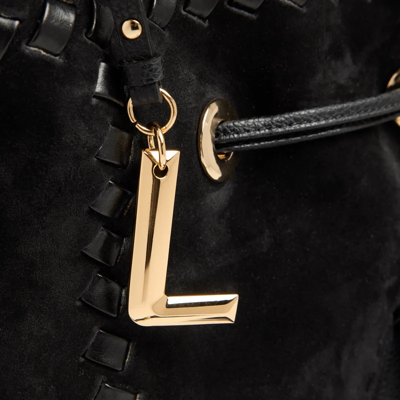 M BUCKET BAG