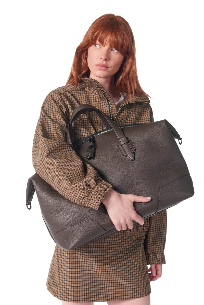 ZIP DUFFLE BAG