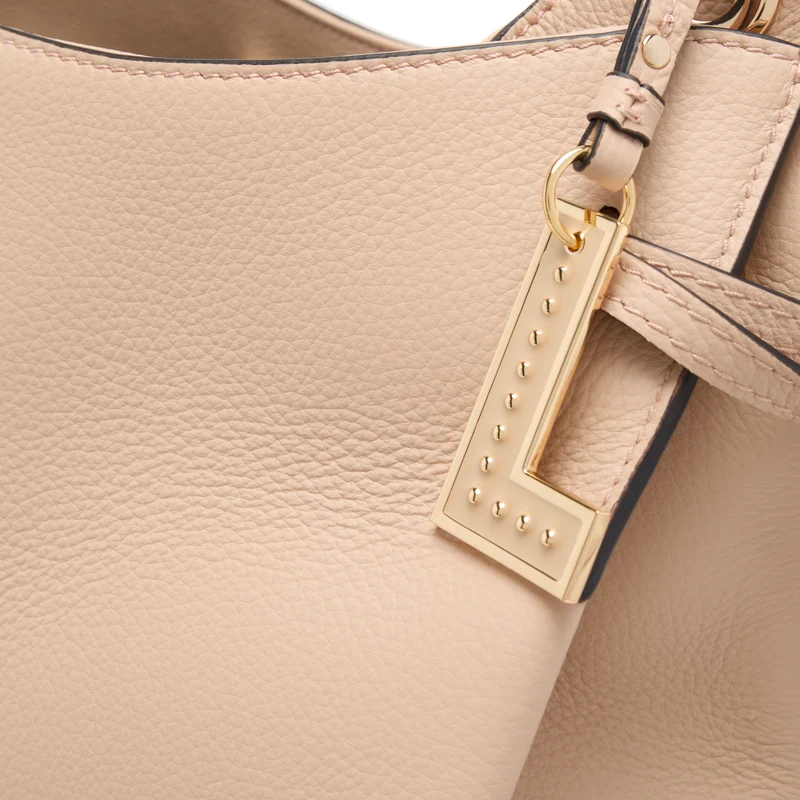 M CARRYALL BAG