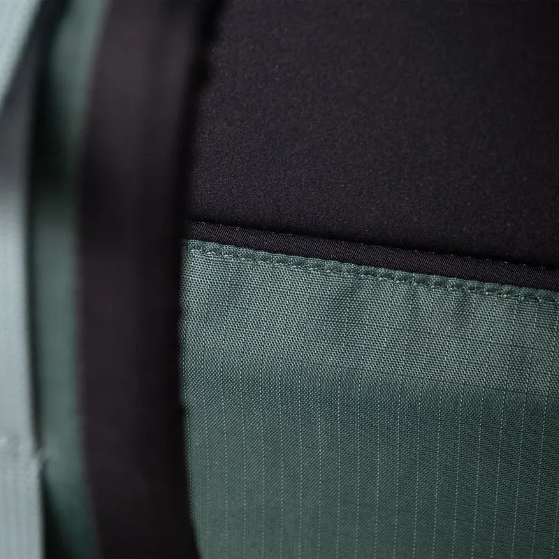 Global Travel Backpack 27L