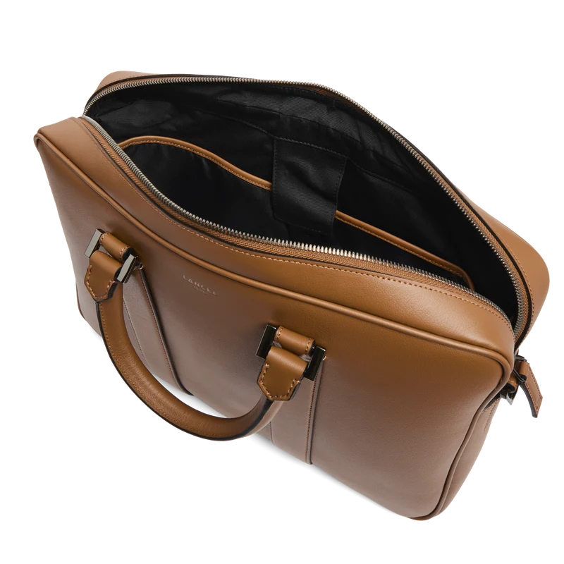 15'6 ZIP DOC HOLDER