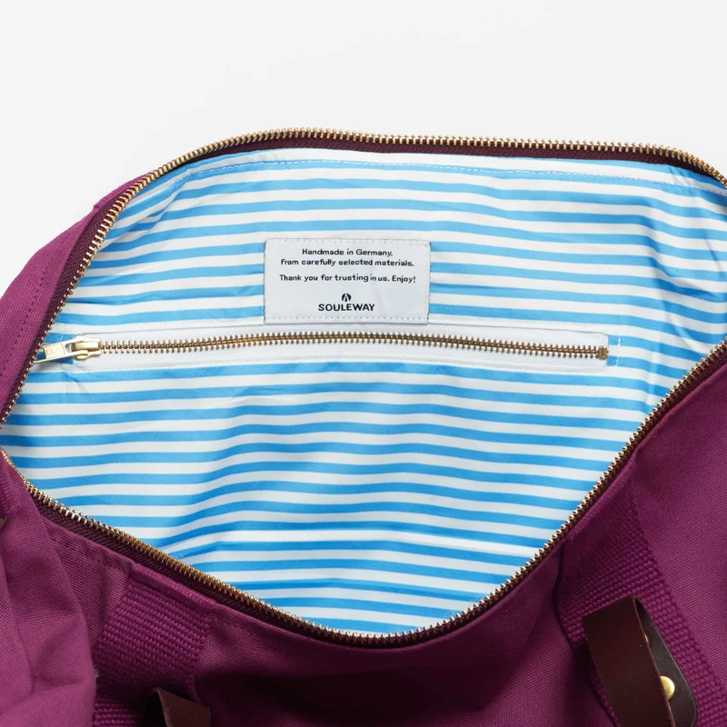 Classic Weekender