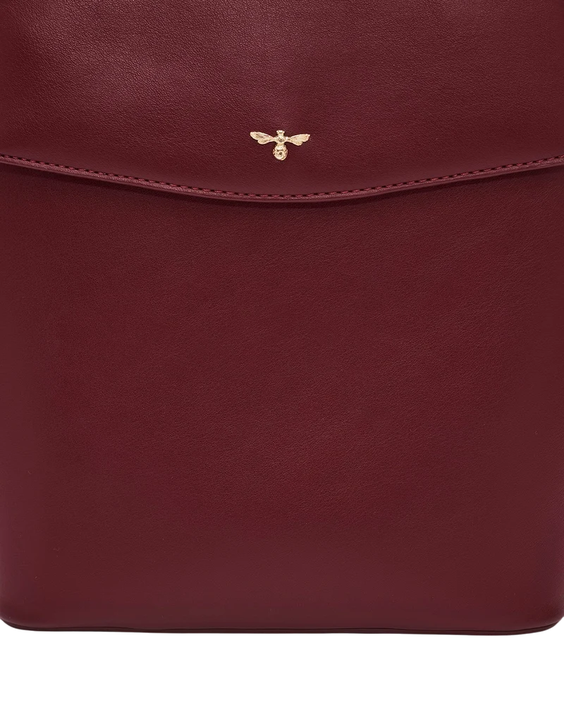 Laura Small Backpack in Burgundy