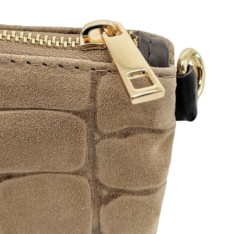 Sac pochette en daim embossé crocodile ZELINE Taupe