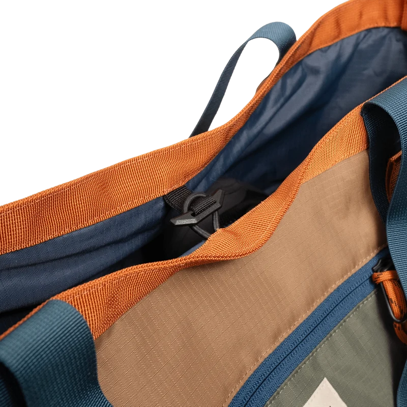 Mountain Utility Tote 33L