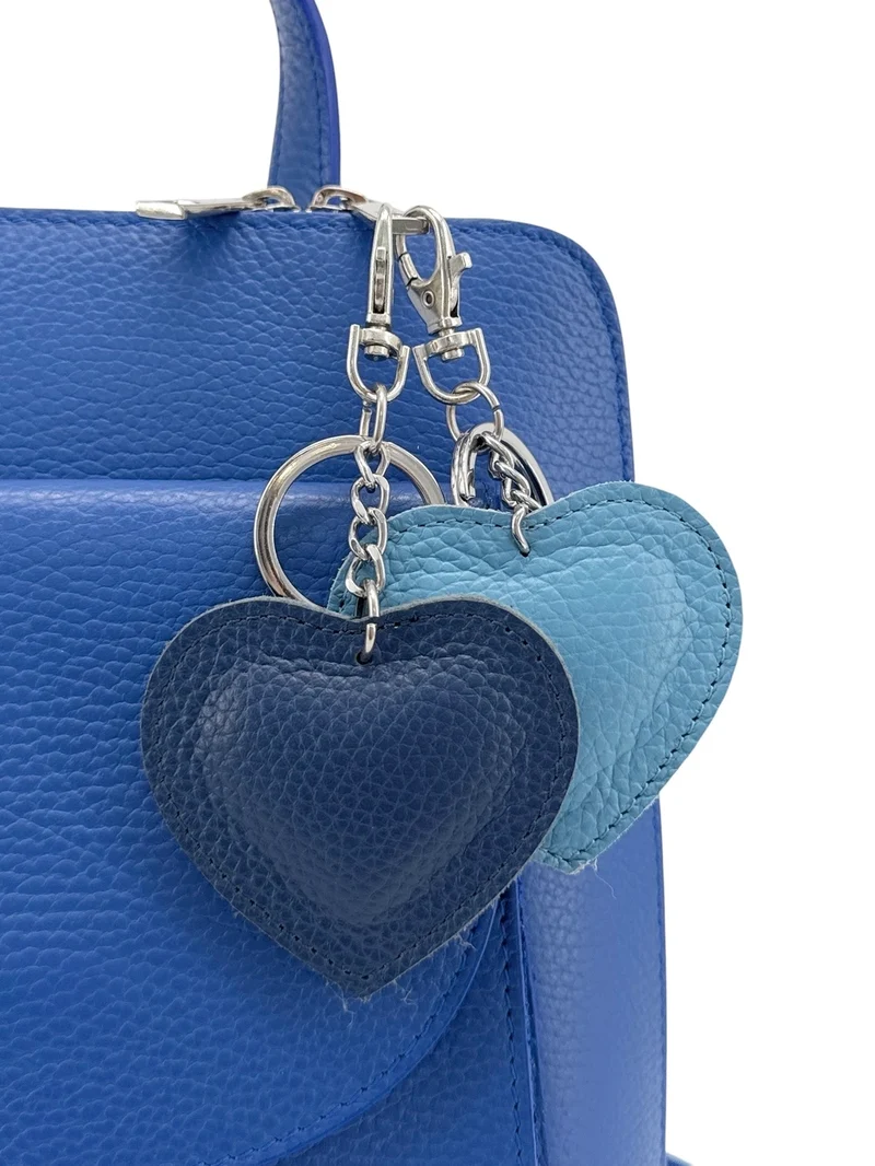 Porte-clés en cuir grainé COEUR SILVER Bleu céleste