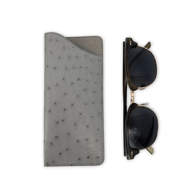Etui à lunettes en cuir d'autruche édition Haute-couture Gris flanelle