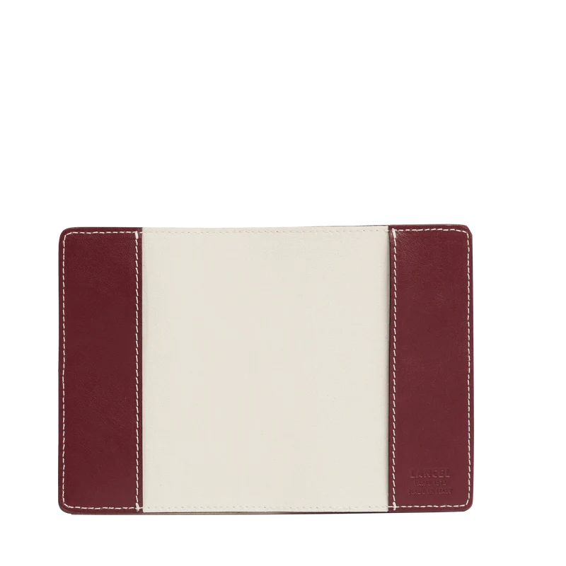 PASSEPORT HOLDER