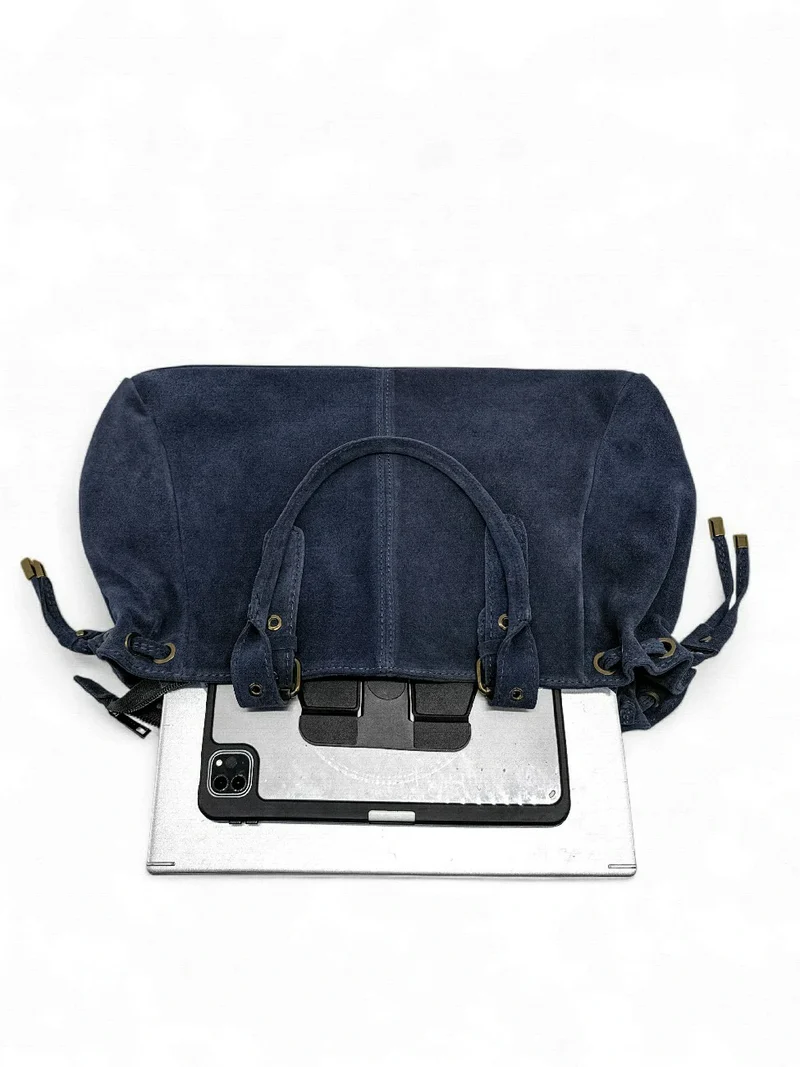 Sac bowling en daim PRINCESSE SUEDE XL BRASS Bleu marine