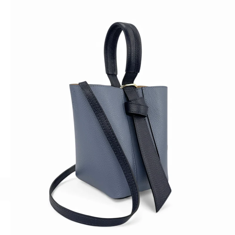 Sac seau et pochette en cuir grainé BIRDIE Bleu marine et bleu glacier