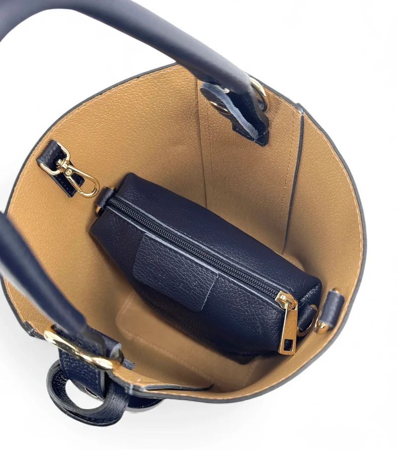 Sac seau et pochette en cuir grainé BIRDIE Bleu marine et bleu glacier