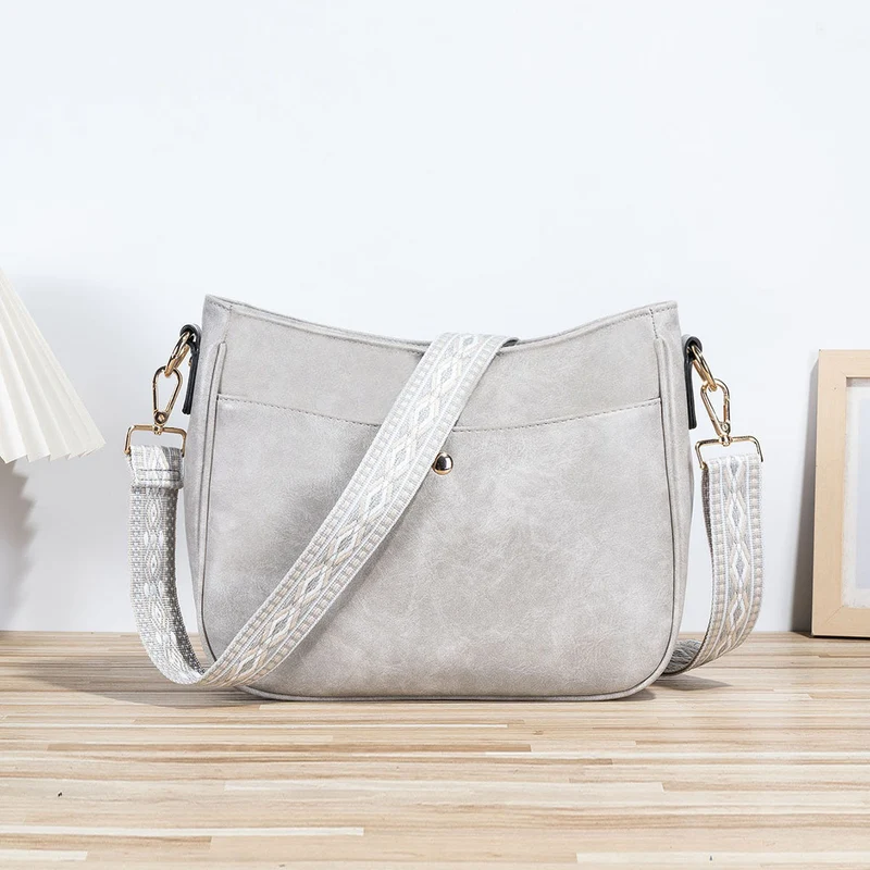 Women's Simple Crossbody Bag – PU Leather Shoulder Purse for Everyday Use