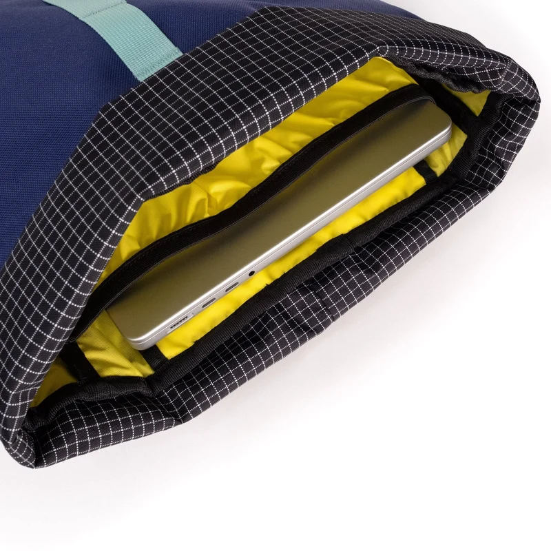 Cosmos Backpack 22L - Exclusivity