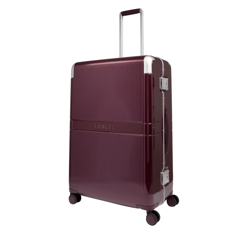 4-W LARGE SUITCASE