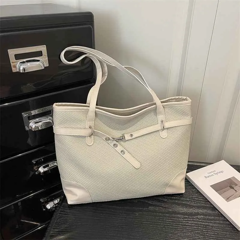 Retro Fashion Trend Versatile Tote Bag