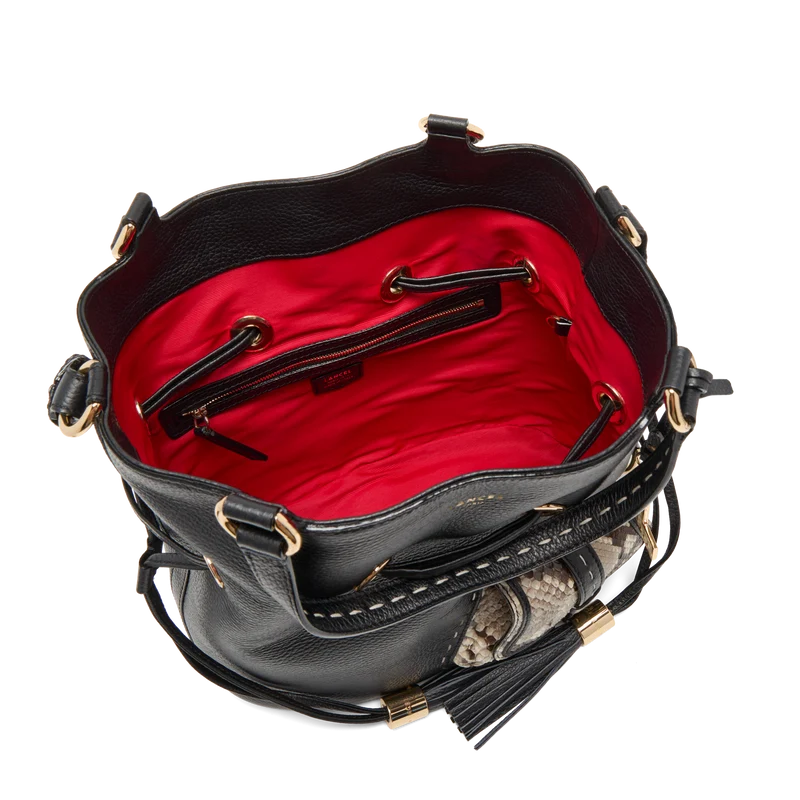 Bucket bag