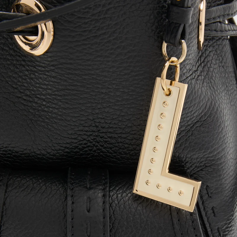 M Bucket bag