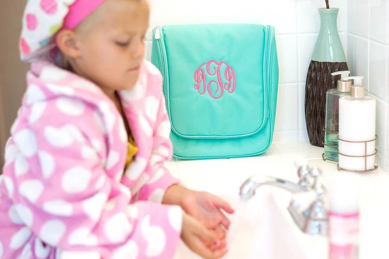 Mint Hanging Travel Case - Personalized