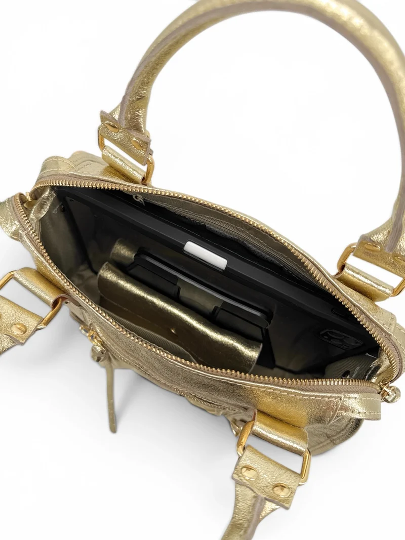 Sac à main en cuir irisé SANDSTORM GOLD (petit modèle) Or pâle