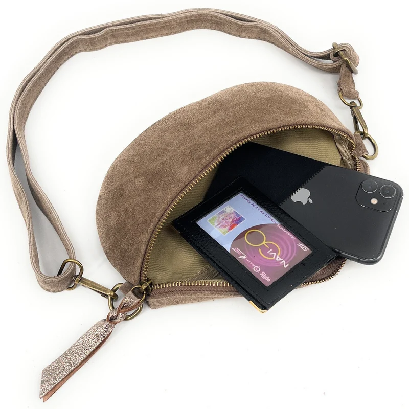 Sac banane en daim LOU SUE Taupe