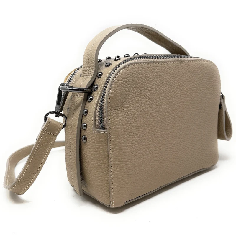 Mini sac à main en cuir grainé clouté AMY Taupe