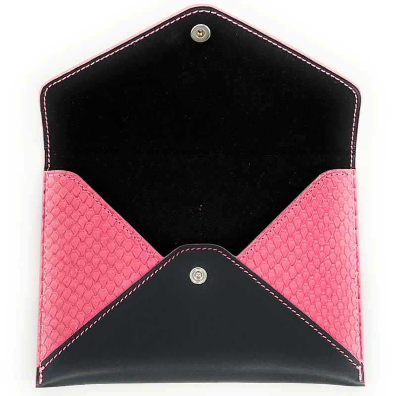 Pochette enveloppe en cuir de python édition Haute-couture Noir