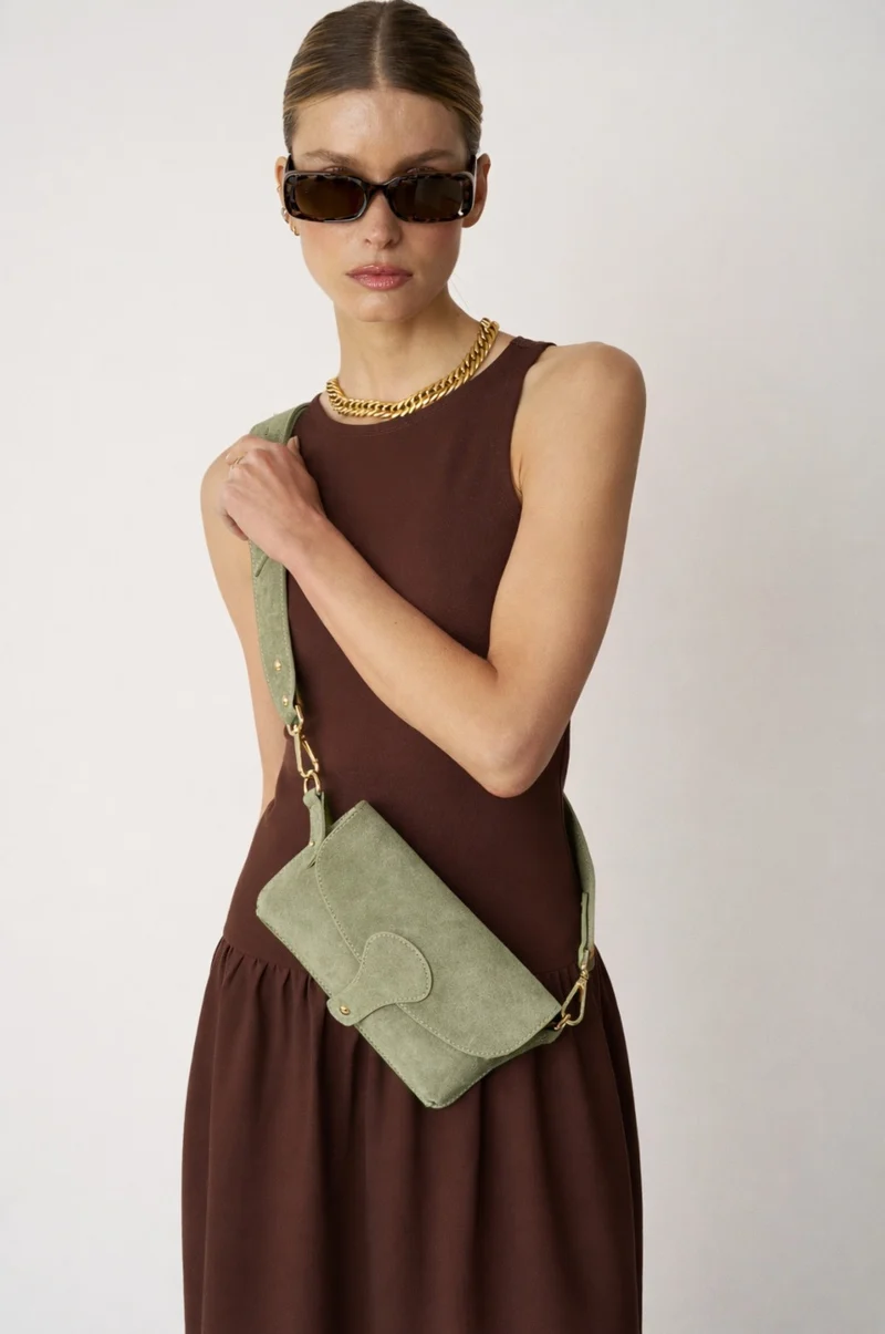 Mini-sac french stick en daim TOSCA SUEDE Vert amande