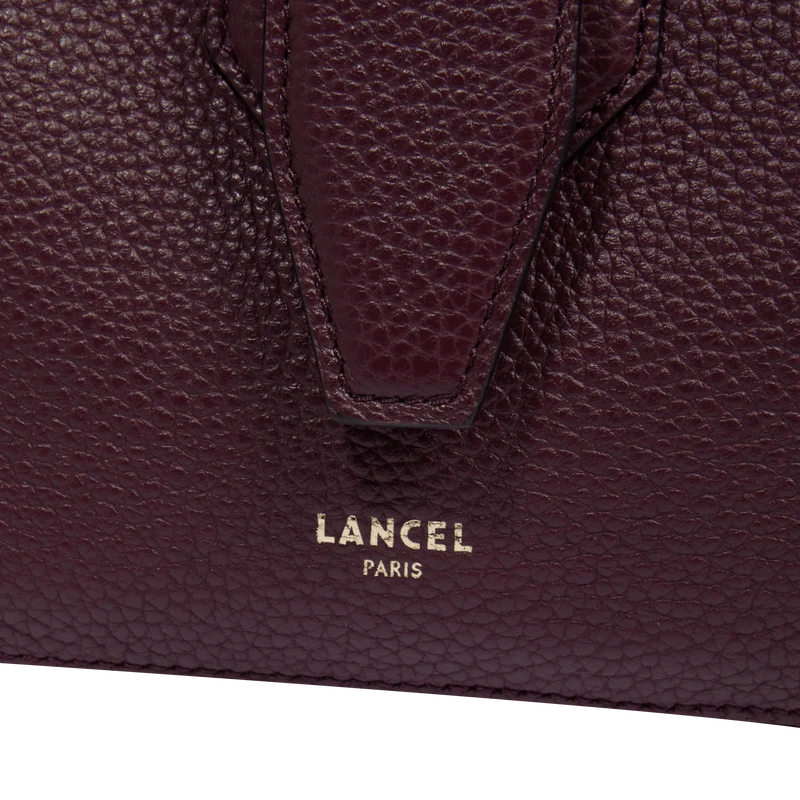 S HANDBAG