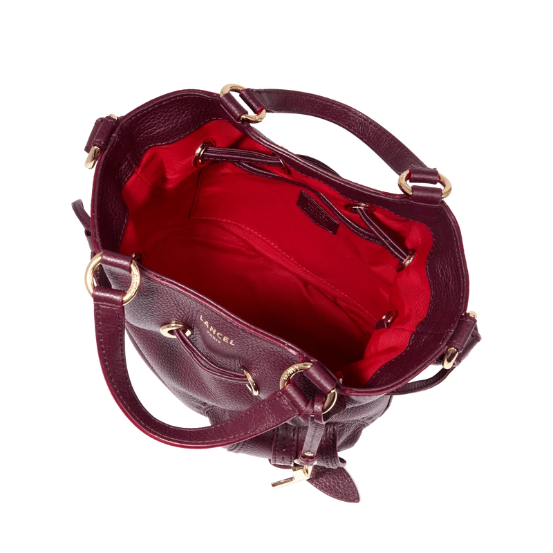 S BUCKET BAG