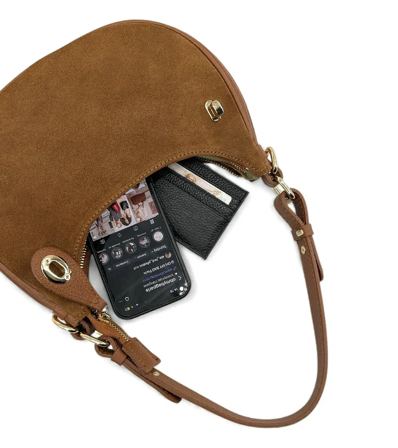 Sac à main demi-lune en daim MUNE Camel foncé