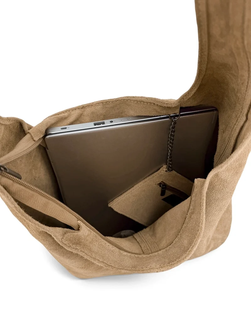 Sac à main de forme HOBO en daim EVA Taupe