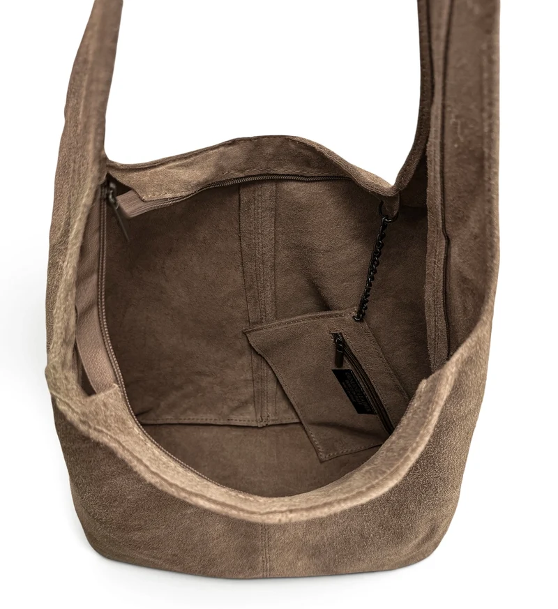 Sac à main de forme HOBO en daim EVA Taupe foncé