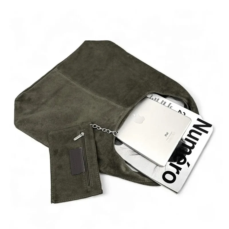 Sac à main de forme HOBO en daim EVA Kaki