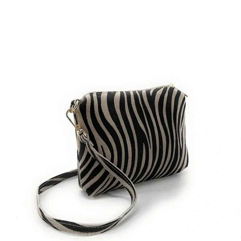 Sac pochette en daim CHARLOTTE ET LEO Zèbre taupe