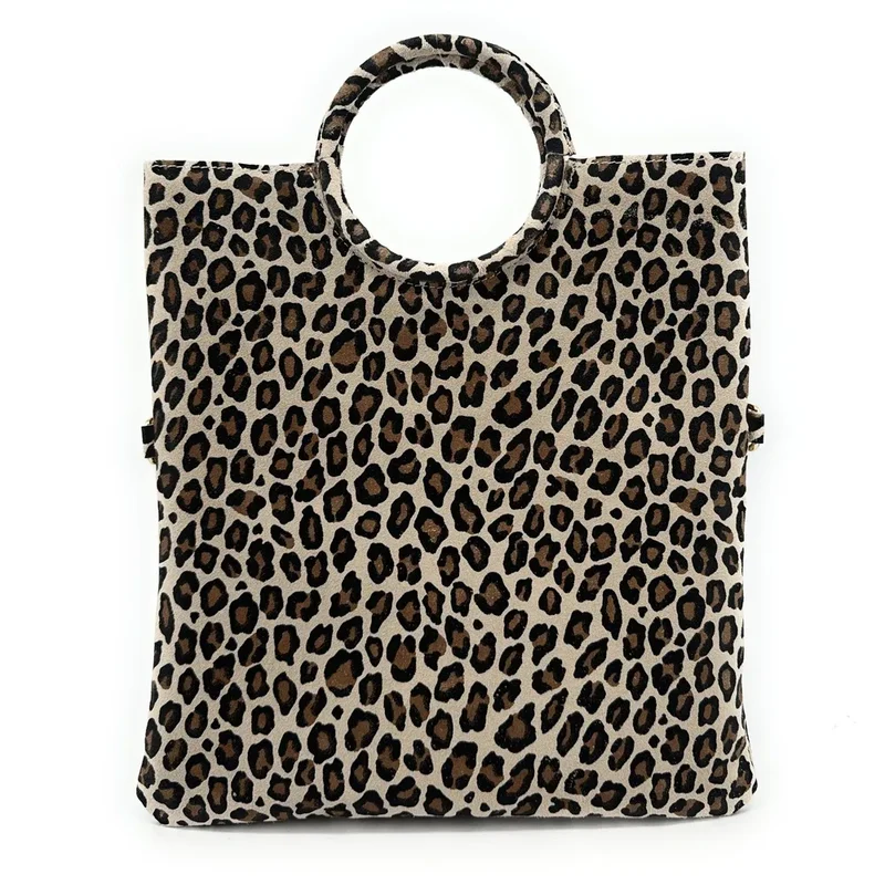 Sac pochette en daim CHARLOTTE ET LEO Léopard taupe clair