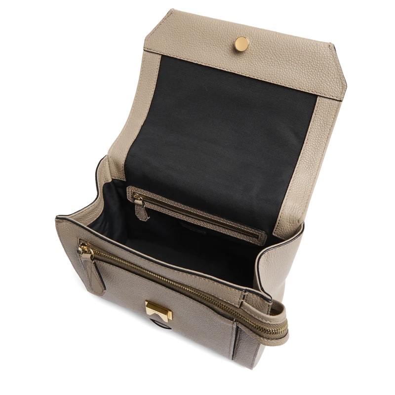 M FLAP BAG