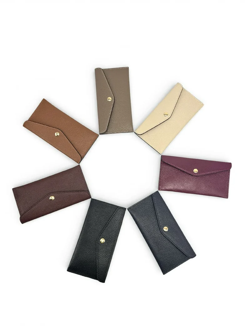 Pochette enveloppe en cuir grainé CLOE Camel