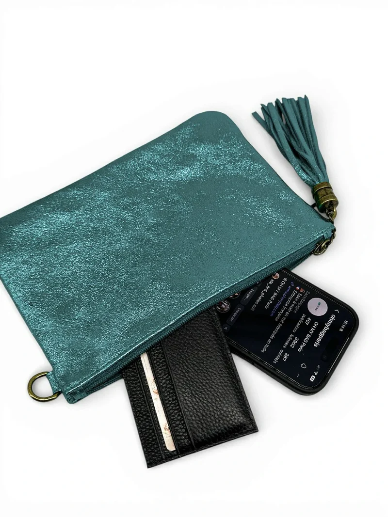 Sac pochette en cuir irisé MORGANE Bleu paon irisé