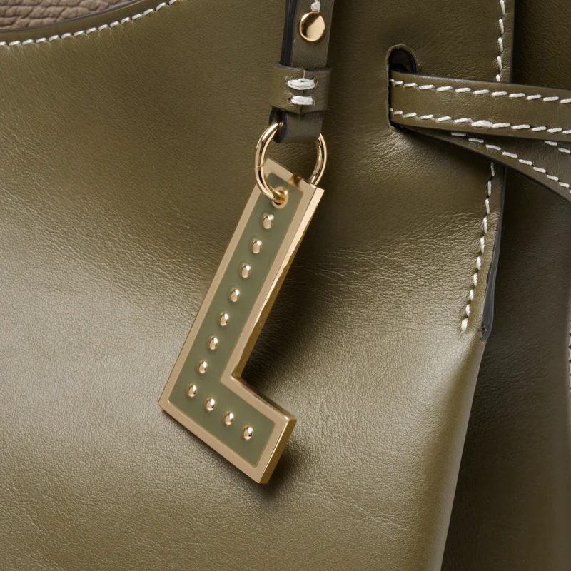 M CARRYALL BAG