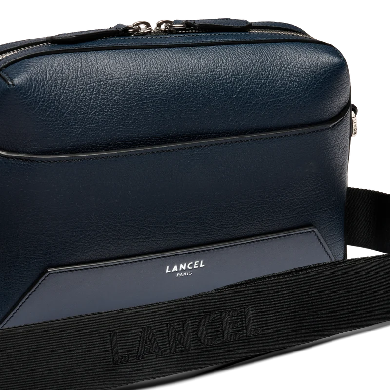 M CAMERA BAG