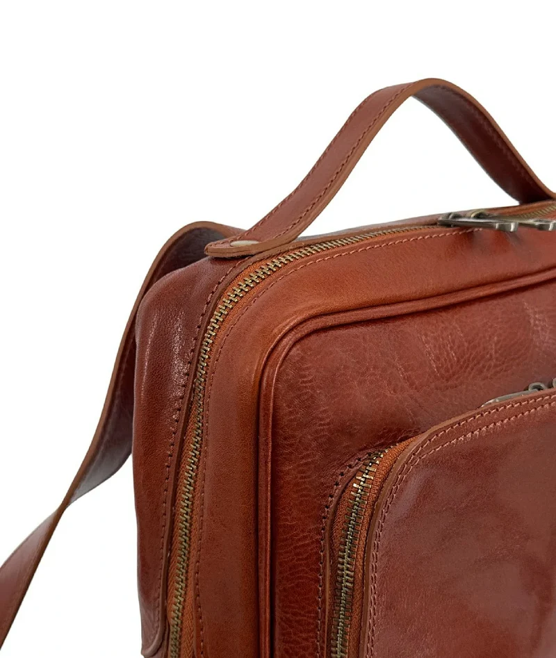 Sac à dos en cuir lisse OSLO Marron cognac foncé