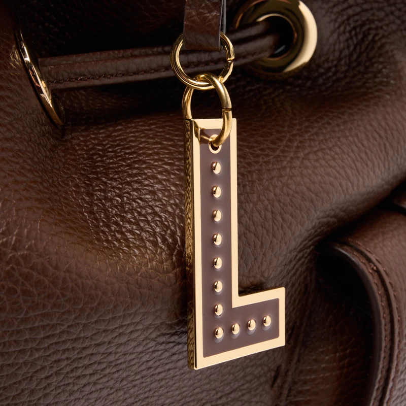 M BUCKET BAG