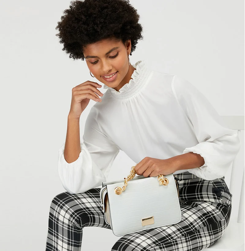 Sandy Chunky Chain Bag